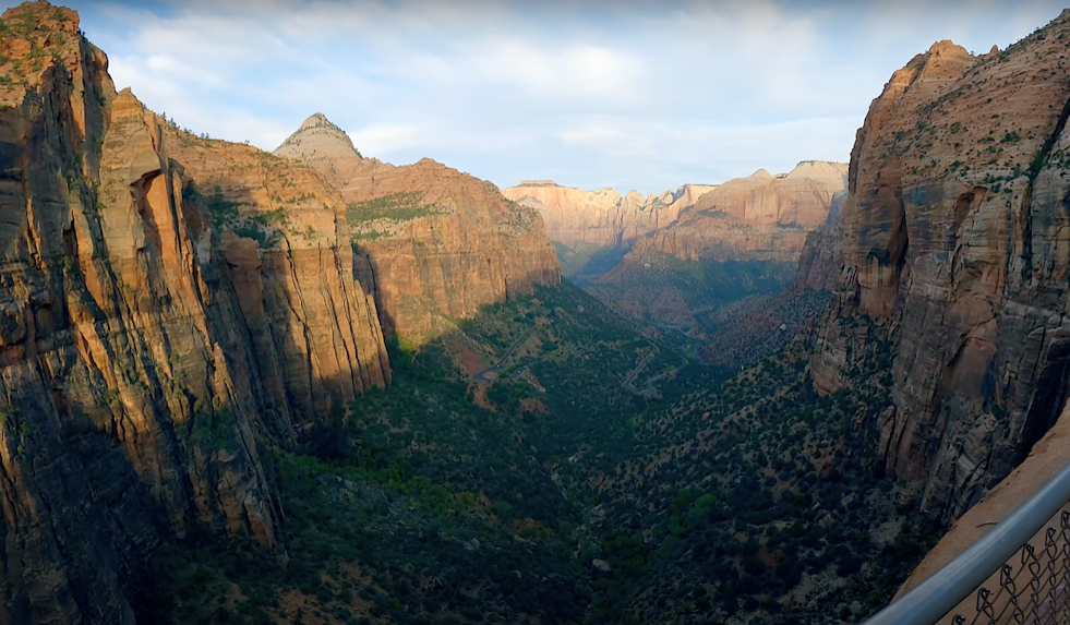 Canyon Overlook Trail