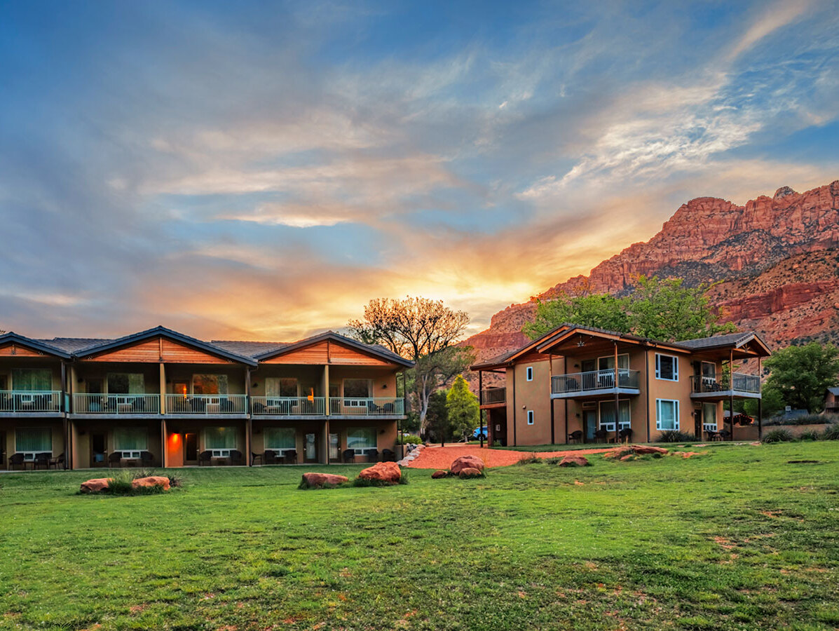 Driftwood Lodge in Springdale